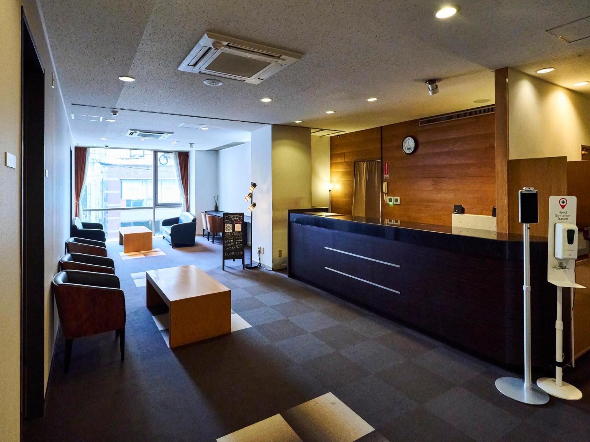 Court Hotel Fukuoka Tenjin Exterior photo