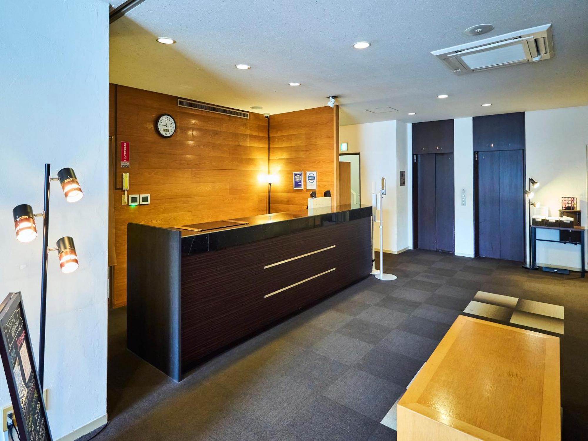 Court Hotel Fukuoka Tenjin Exterior photo