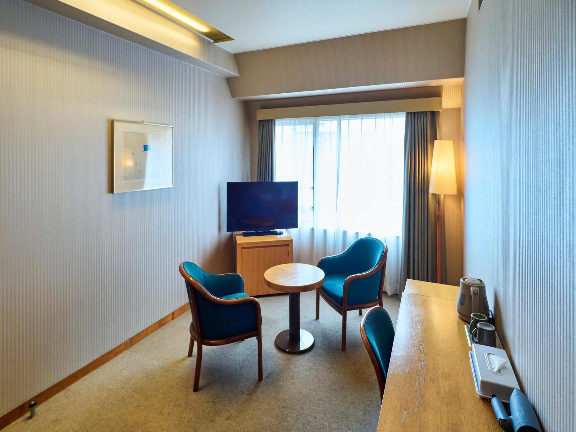 Court Hotel Fukuoka Tenjin Exterior photo